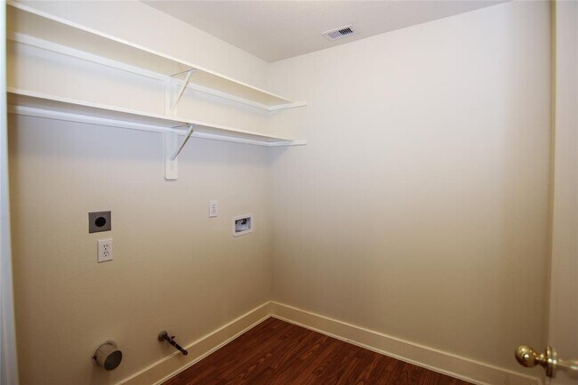 Building Photo - 6331 Torrance Elms Ct