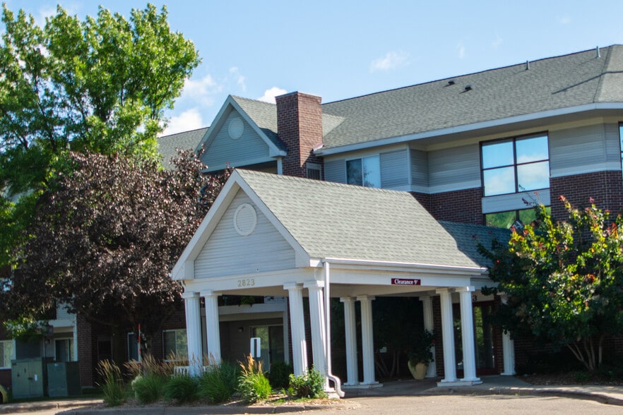 Primary Photo - Lexington Townhomes and Apartments