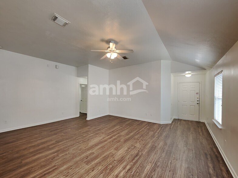 Building Photo - 19414 Buckland Park Dr