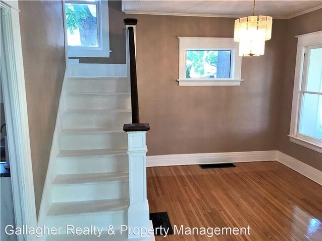 Building Photo - 4 br, 1 bath House - 55 Fort Hill Terrace