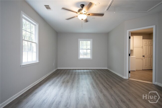 Building Photo - 2400 Rays Church Rd