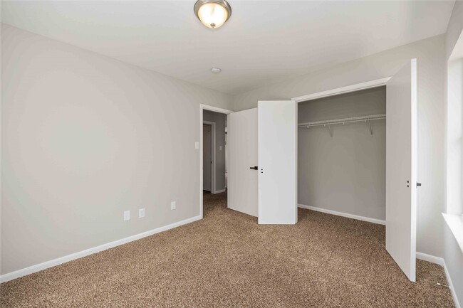 Building Photo - 2623 Skyview Glen Ct