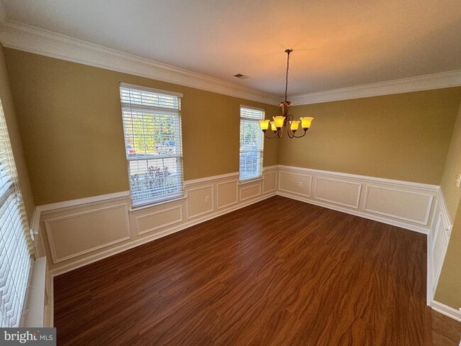 Building Photo - 400 Kintyre Ln