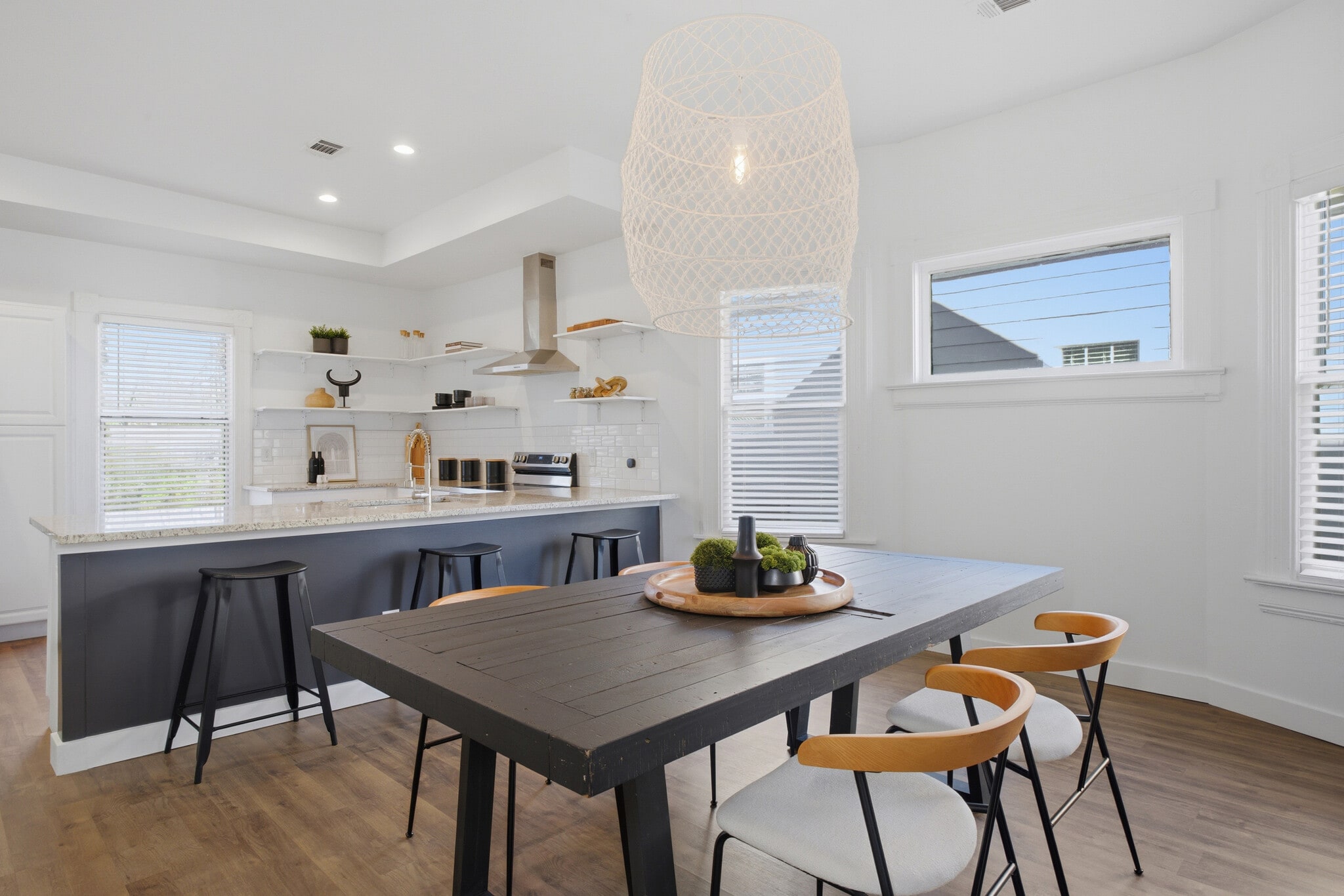 Building Photo - 375 Inman St SW