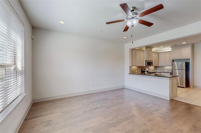 Building Photo - 2404 Jameson Ln