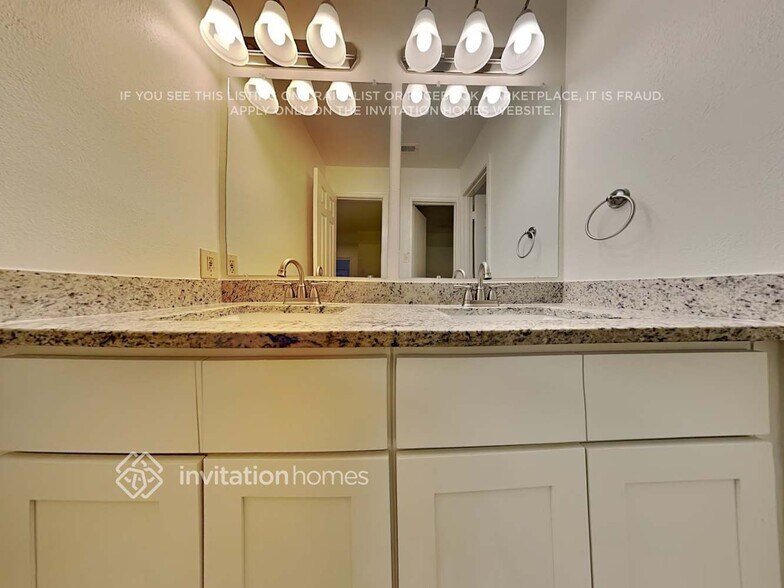 Building Photo - 7707 Thorncreek Way