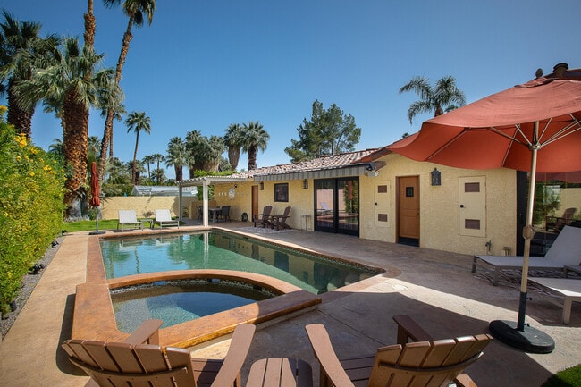 Building Photo - 387 S Cahuilla Rd