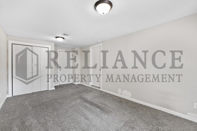 Building Photo - 2136 S Waco Ave