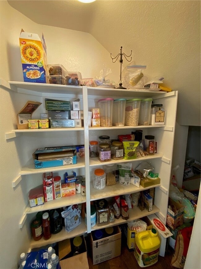 Building Photo - 29156 Oak Creek Rd