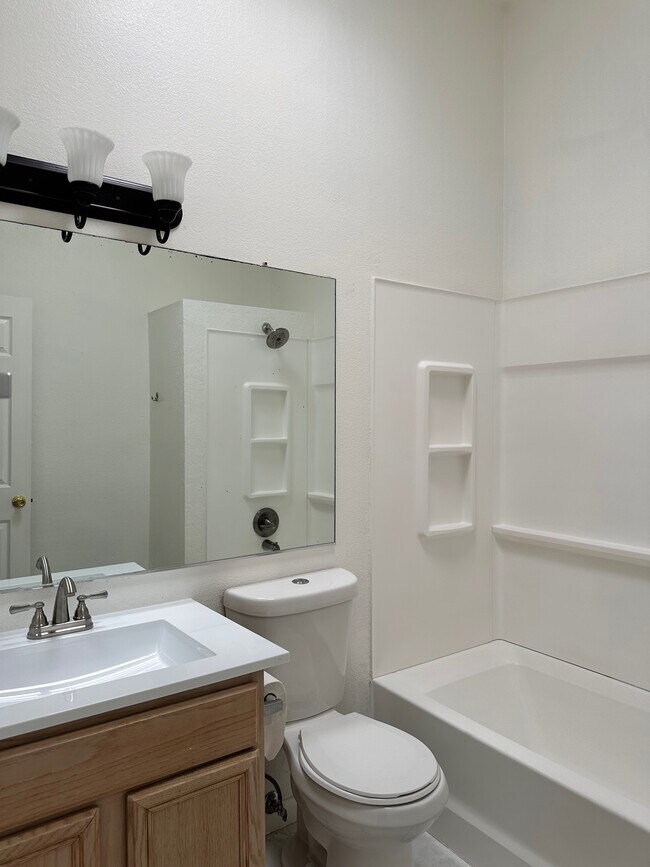 Building Photo - 408 Irondale Dr