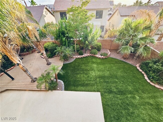 Building Photo - 777 Valley Rise Dr