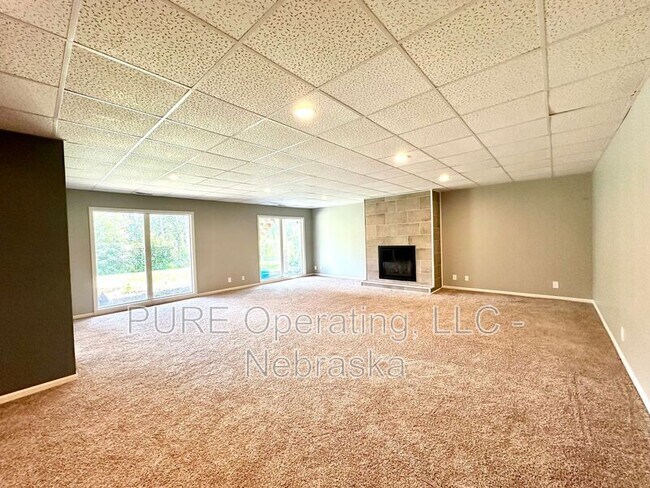 Building Photo - 3447 S 161st Cir