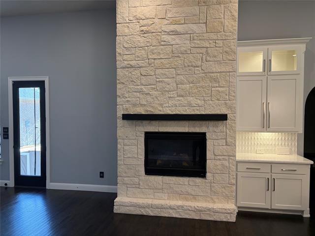 Building Photo - 1147 Spencer St S