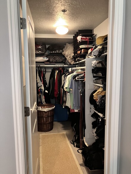 walk in closet - 5 S 500 W