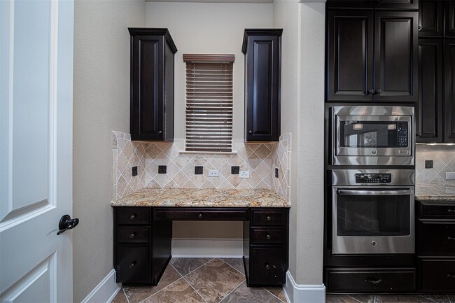 Building Photo - 5203 Heather Meadow Ln