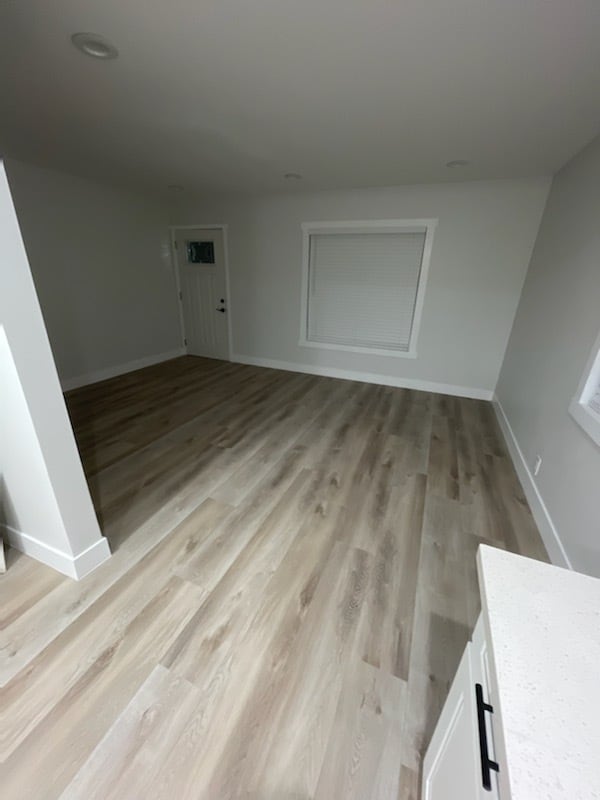 Building Photo - 976 W 800 S