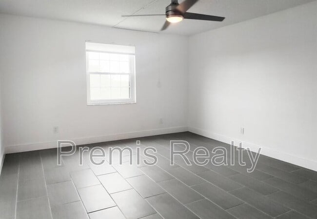Building Photo - 14820 Rue De Bayonne