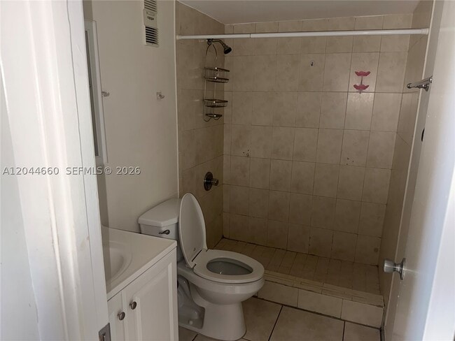 Building Photo - 4675 W 18th Ct