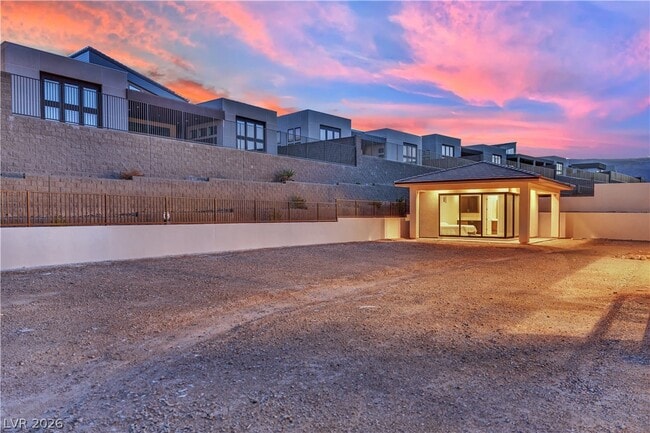 Building Photo - 10973 Horizon Ledge Ave