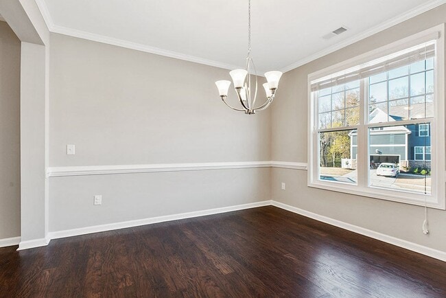 Building Photo - Great corner lot in Austin Creek with Fenced in Yard!