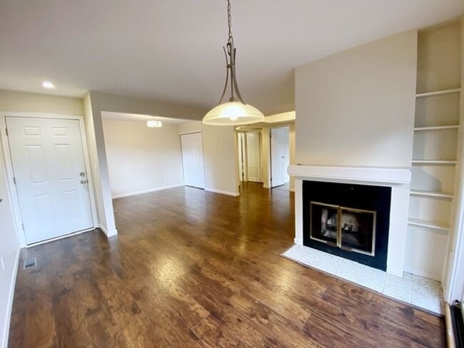 Primary Photo - South Anchorage Condo with Balcony, Garage...