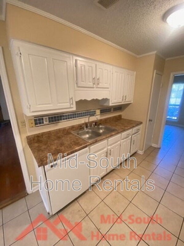 Building Photo - 4457 Walden Glen Cv