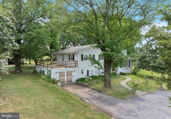 Primary Photo - 3334 Germantown Pike