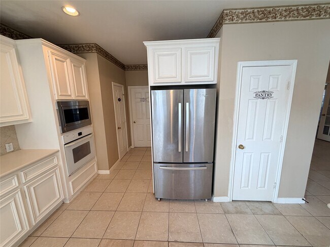 Building Photo - 4518 Knight Lake Ct