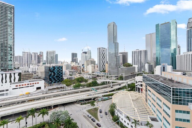 Building Photo - 350 S Miami Ave