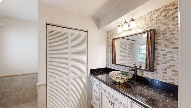 Building Photo - 23330 La Vida Way