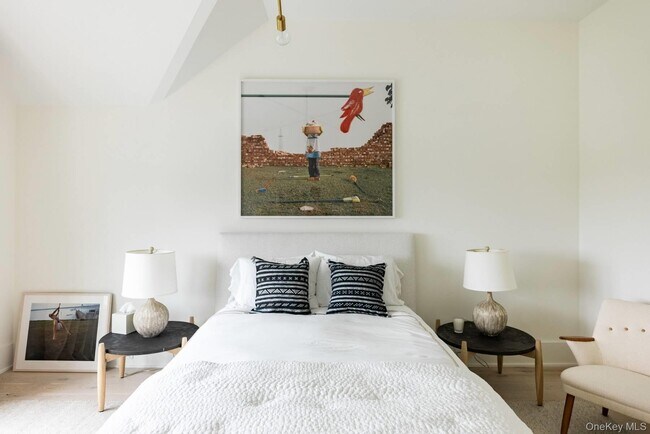 Building Photo - 571 Pauls Ln