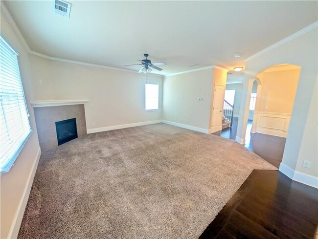 Building Photo - 690 Collingsworth Ln NE