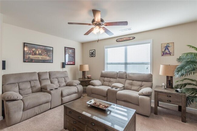 Building Photo - 4850 Haysboro Way