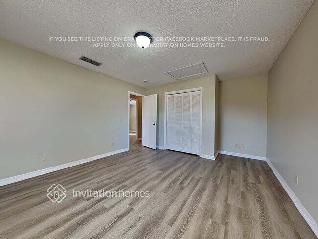 Building Photo - 2301 Beechwood Ct