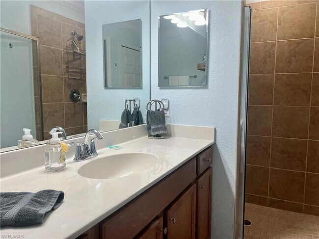 Building Photo - 9715 Acqua Ct