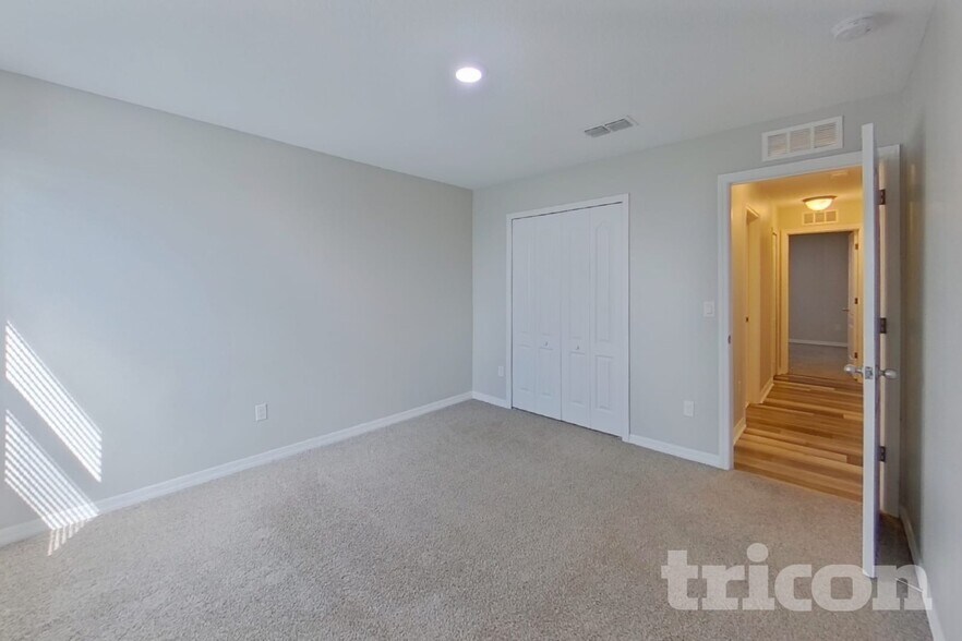 Building Photo - 509 Kestrel Dr