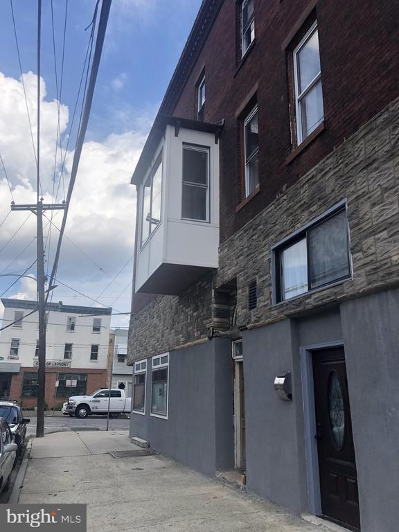 Building Photo - 838 Corinthian Ave