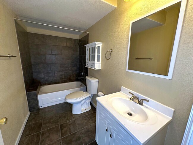 Building Photo - 16740 Firebrick Dr