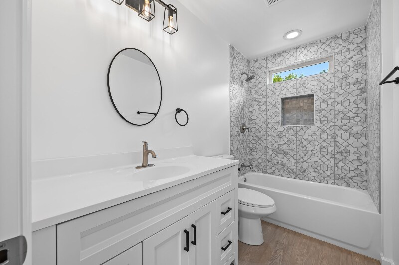 Building Photo - 244 Caroline Dr