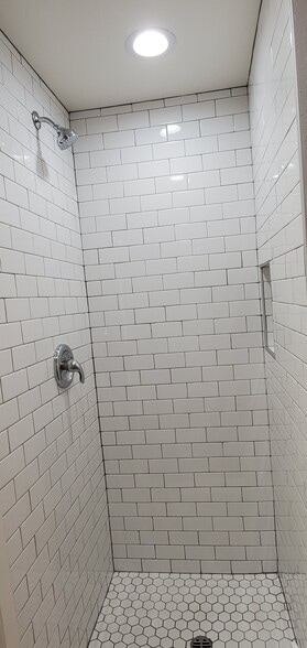 Shower - 7650 Ostrom Ave