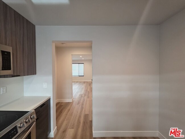 Building Photo - 3660 Watseka Ave