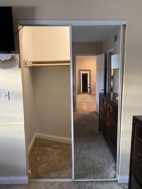 Building Photo - 801 NE 18th Ct