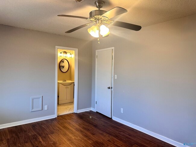 Building Photo - 10302 Picadilly Ln SW