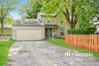 Building Photo - 2715 Crosscreek Ct