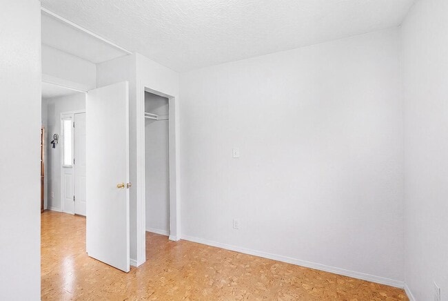 Building Photo - 4920 La Cienega St NW