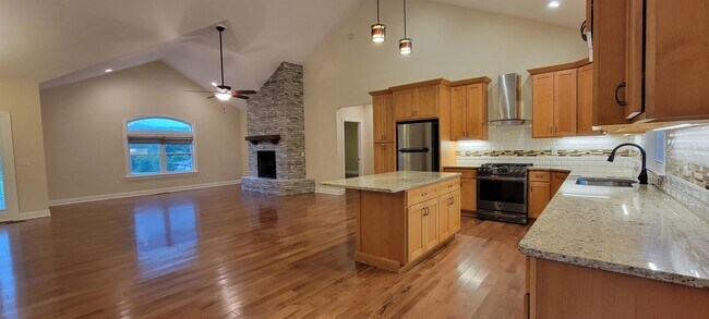 Building Photo - 343 Old Gait Dr