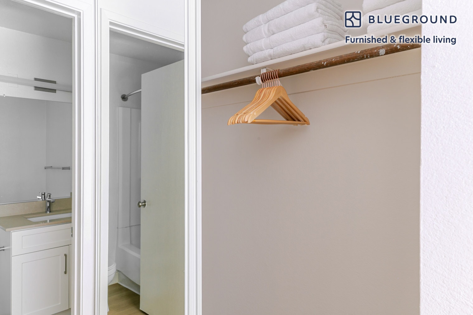 Building Photo - 1600 Villa St