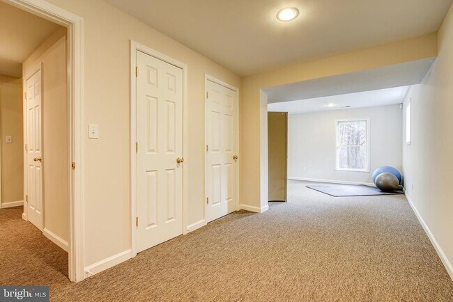 Building Photo - 710 Parrish Farm Ln