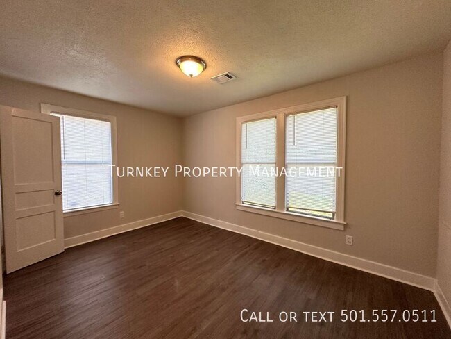 Building Photo - 4608 W 24th St