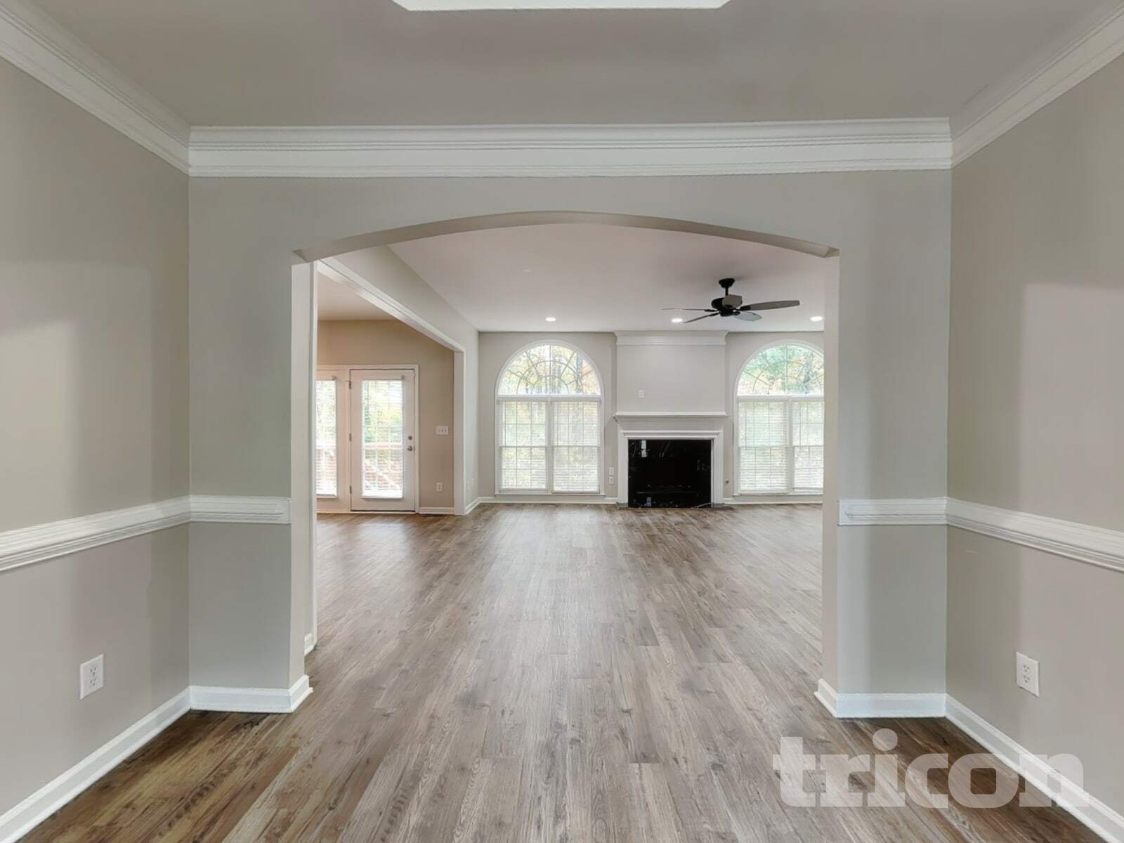 Building Photo - 716 Parkside Dr